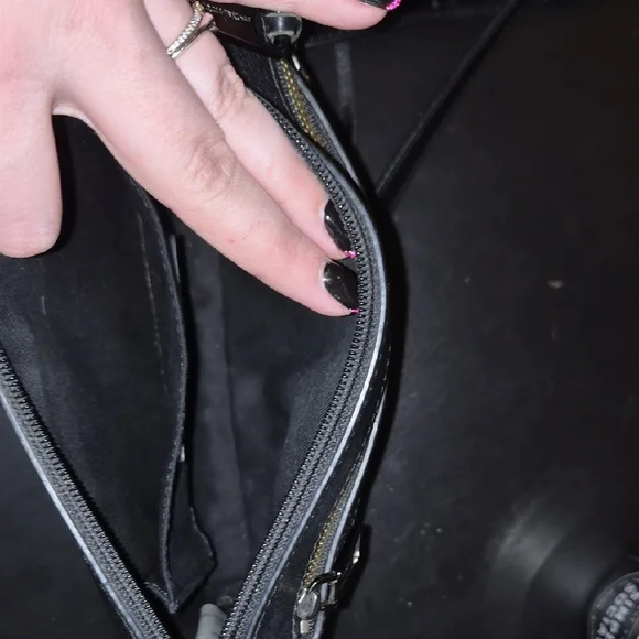 Mini 5 Zip Crossbody With Zipper Details - Picture 14 of 15